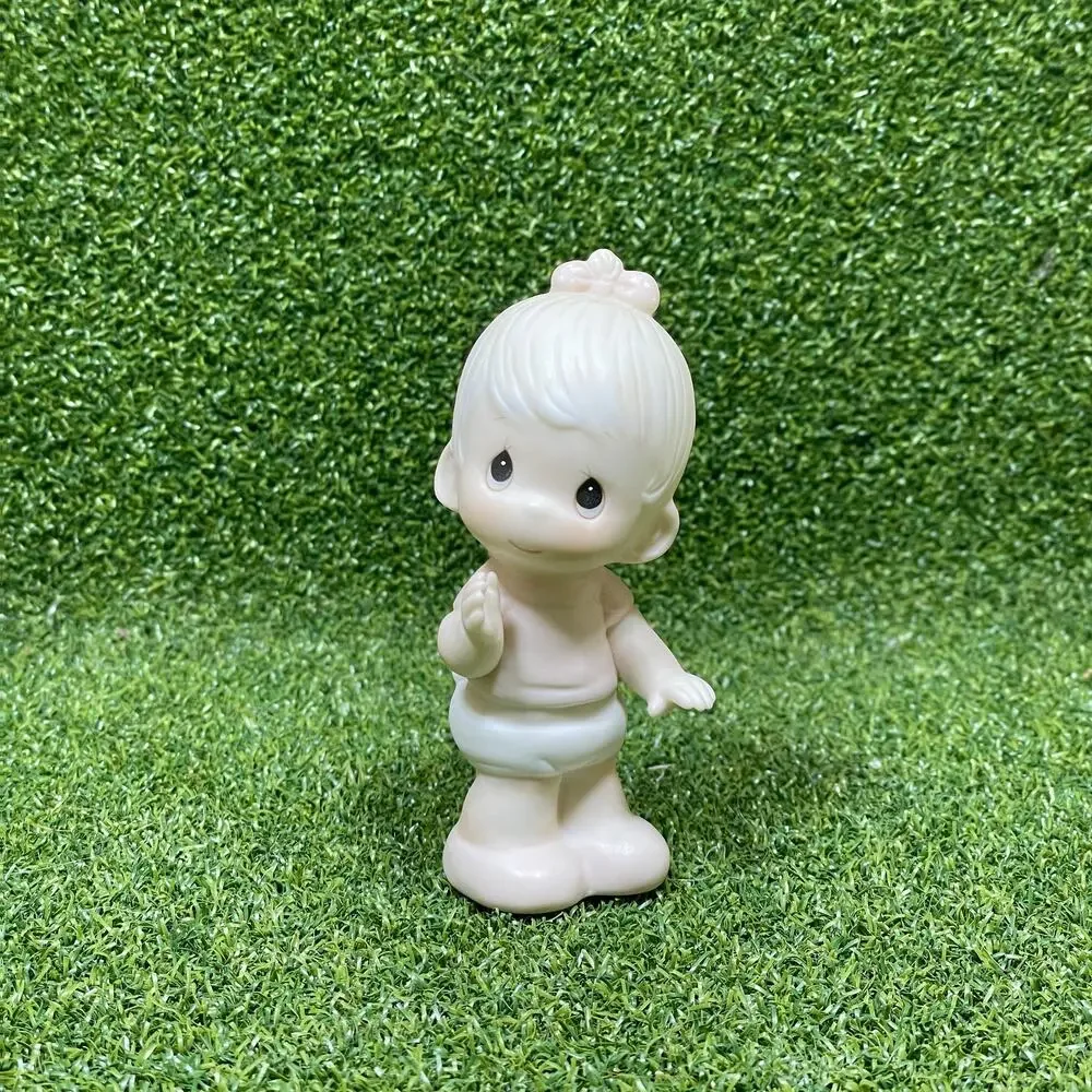 Vintage 1983 Precious Moments Baby Girl Standing with Bow Figurine E-2852/B